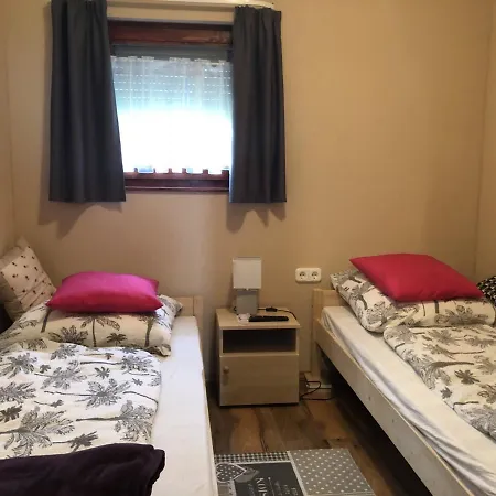 Vadvirag Apartman *